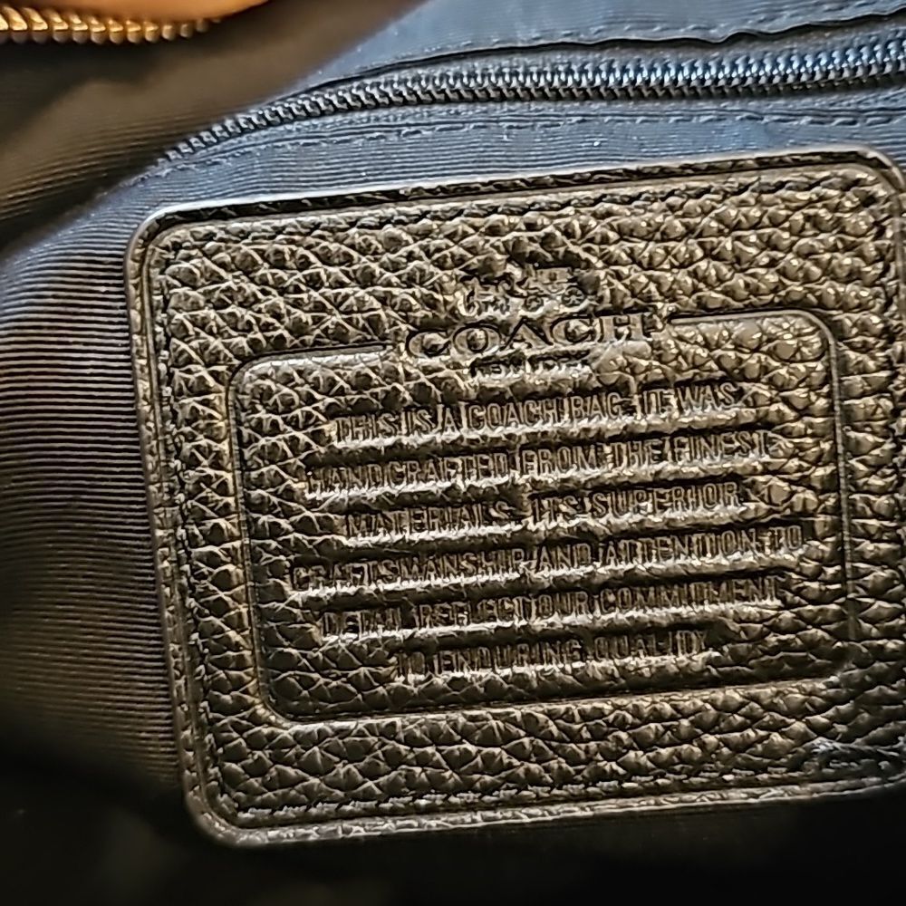 Coach leather purse tan black and taupe excellent new condition - Picture 11 of 12